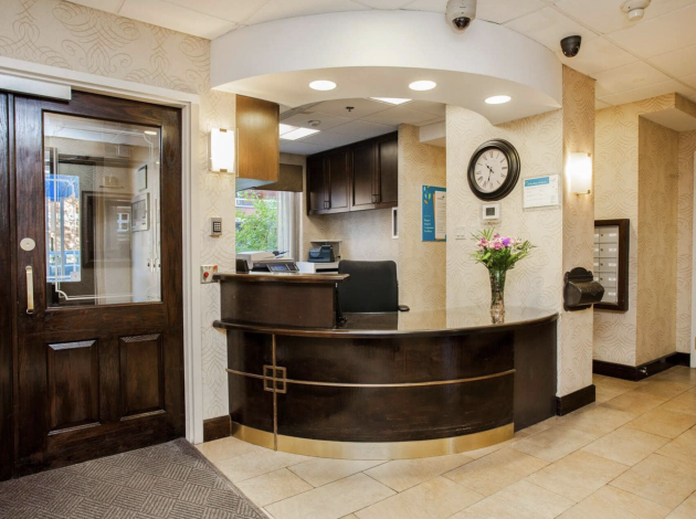 The Edinburgh front desk